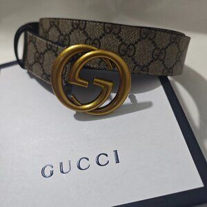 Gucci Men's Plate Buckle Belt